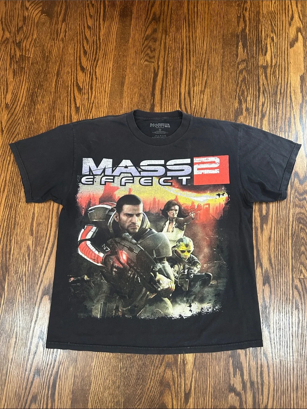 Vintage Y2K Mass Effect 2 Graphic T-Shirt - Picture 1 of 5